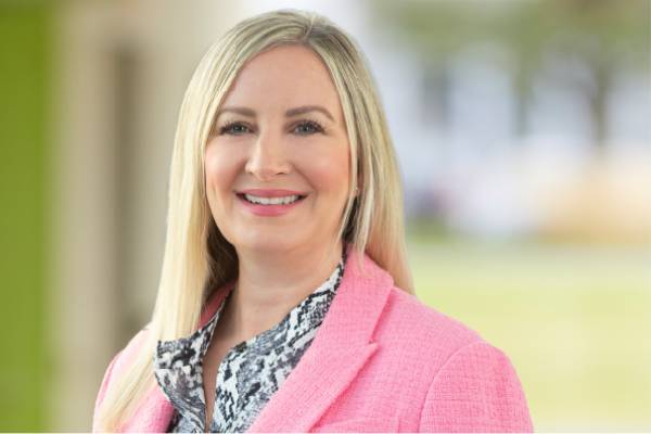 Headshot of Joanne Birtwistle, Vice President and Chief Communications Officer, Johnson Controls