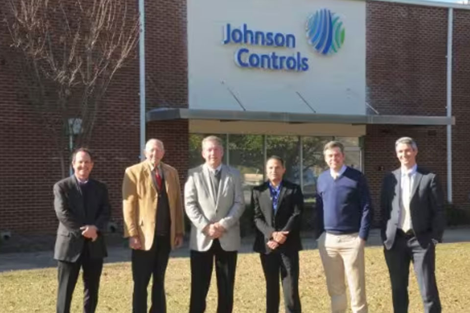 Johnson Controls and partners in front of the Hattiesburg Mississippi plant