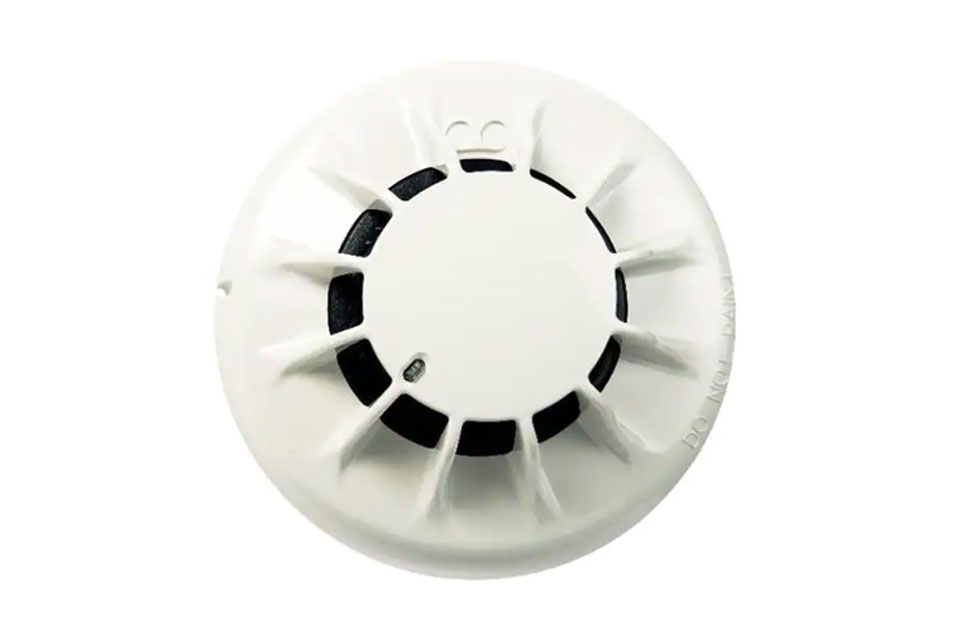 Johnson Controls 700 series microprocessor-based fire detector